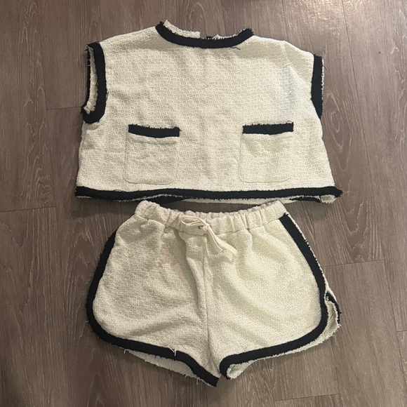 Lalavon Textured Tweed Ivory black trim Set. NWOT. Size Large. - Picture 4 of 4